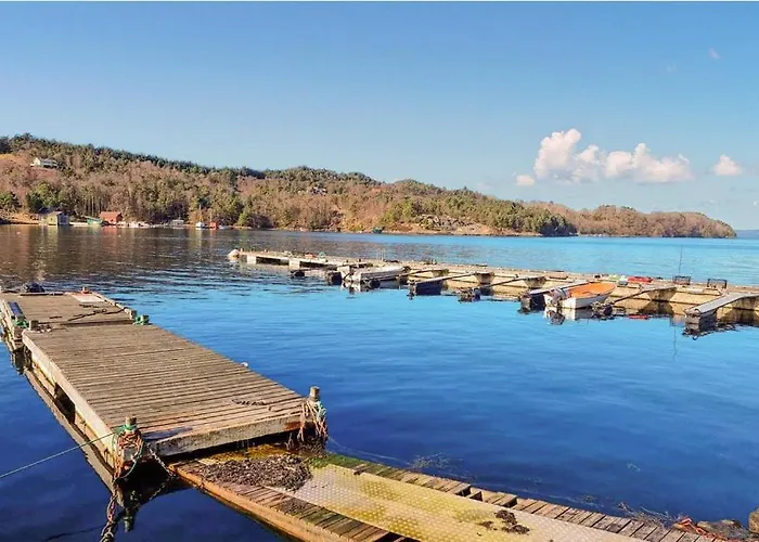 Casa vacanze Luxury Fjord Cabin With Jacuzzi, Boat Dock & View *