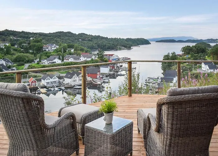 Luxury Fjord Cabin With Jacuzzi, Boat Dock & View