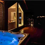 Luxury Fjord Cabin With Jacuzzi, Boat Dock & View Casa de Férias Sveio