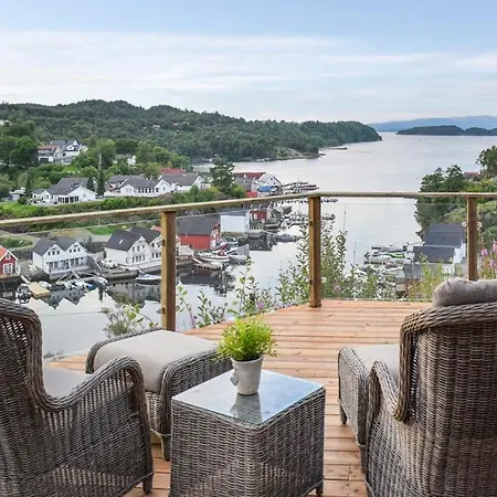 Luxury Fjord Cabin With Jacuzzi, Boat Dock & View